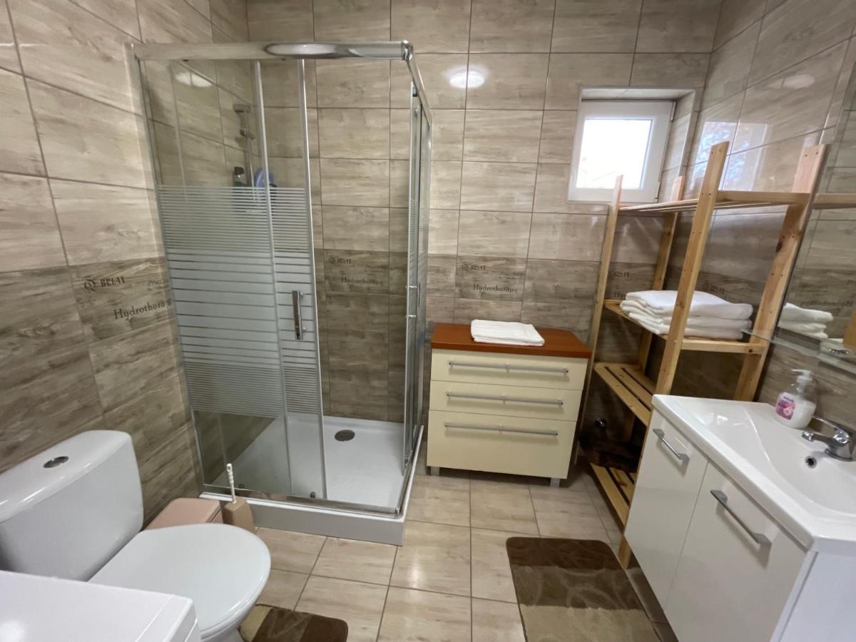 שיופוק Sorrento Deluxe Apartment - Jacuzzi מראה חיצוני תמונה