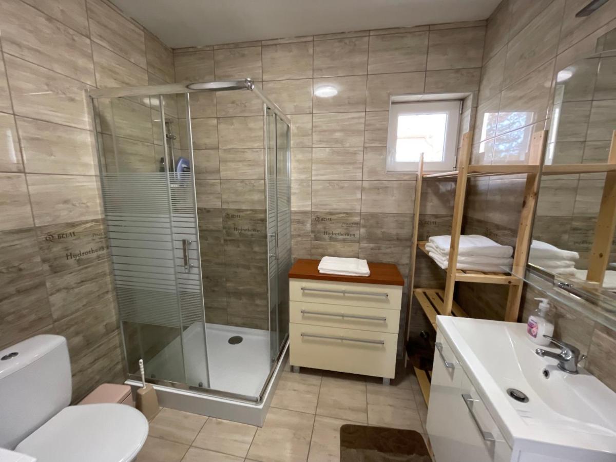 שיופוק Sorrento Deluxe Apartment - Jacuzzi מראה חיצוני תמונה